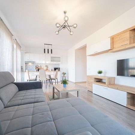 Ferienwohnung Serene Flat Oradea Exterior foto