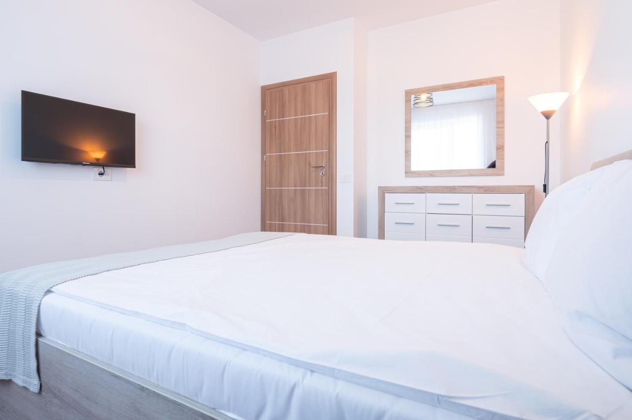 Ferienwohnung Serene Flat Oradea Exterior foto