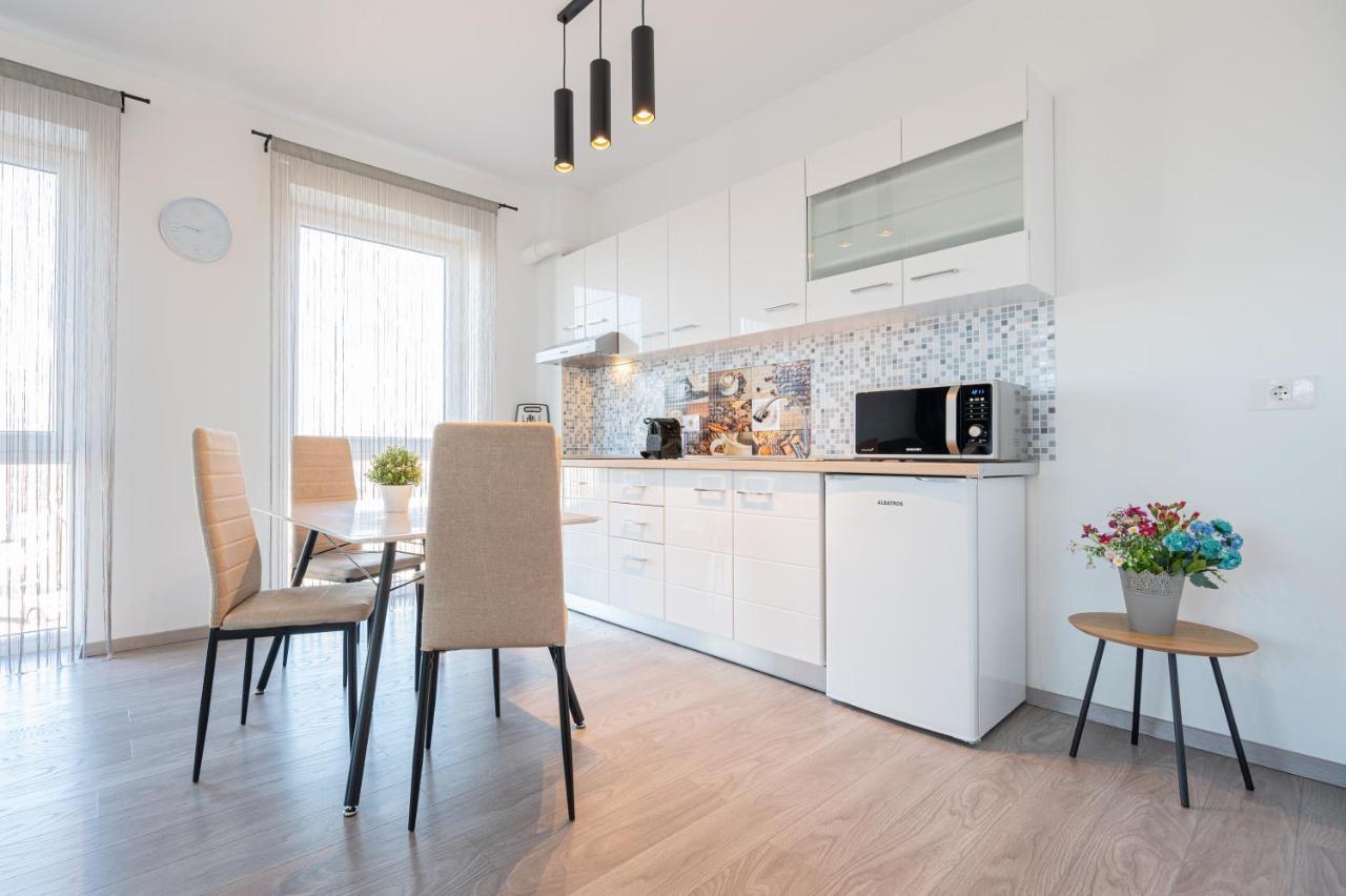 Ferienwohnung Serene Flat Oradea Exterior foto